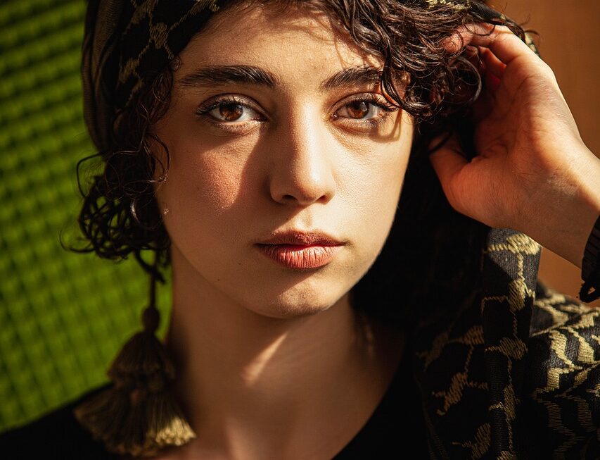 Como Criar um Guarda-Roupa Inteligente com Poucas Roupas em 2026: Dicas Práticas e Sustentáveis