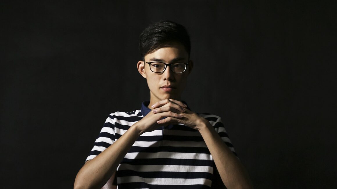 10 Dicas para Montar Looks Femininos Bonitos com Poucas Roupas